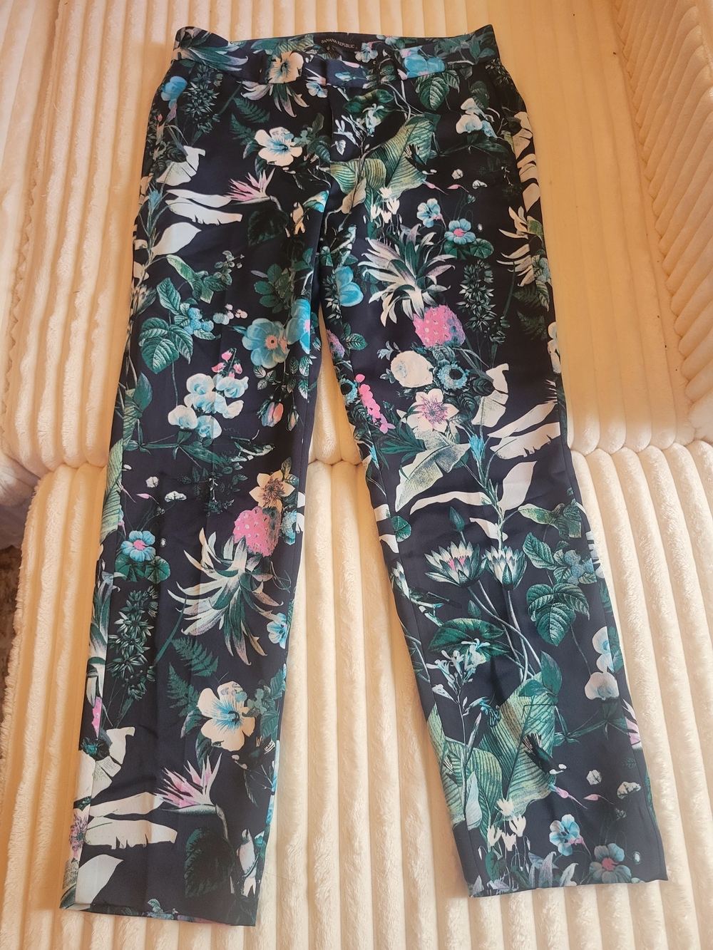 Cute Pants for The Office Or Girls Night!